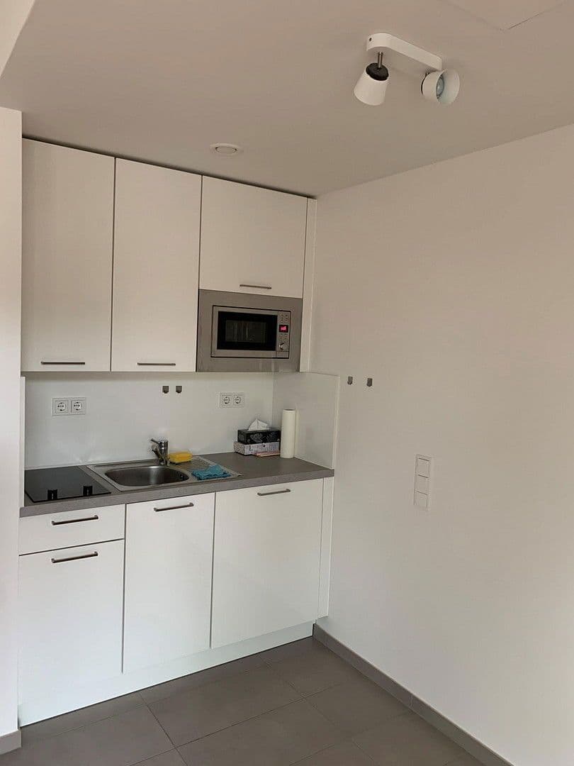 Pronájem bytu 1+1 26 m², Hauptstr. 17, Cáchy, Severní Porýní-Vestfálsko Pronájem bytu 1+1 26 m², Hauptstr. 17, Cáchy, Severní Porýní-Vestfálsko