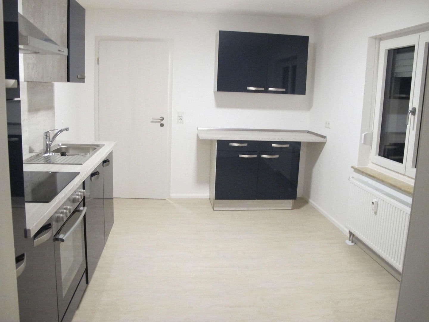 Pronájem bytu 5+1 140 m², Uttenreuth, Bavorsko Pronájem bytu 5+1 140 m², Uttenreuth, Bavorsko