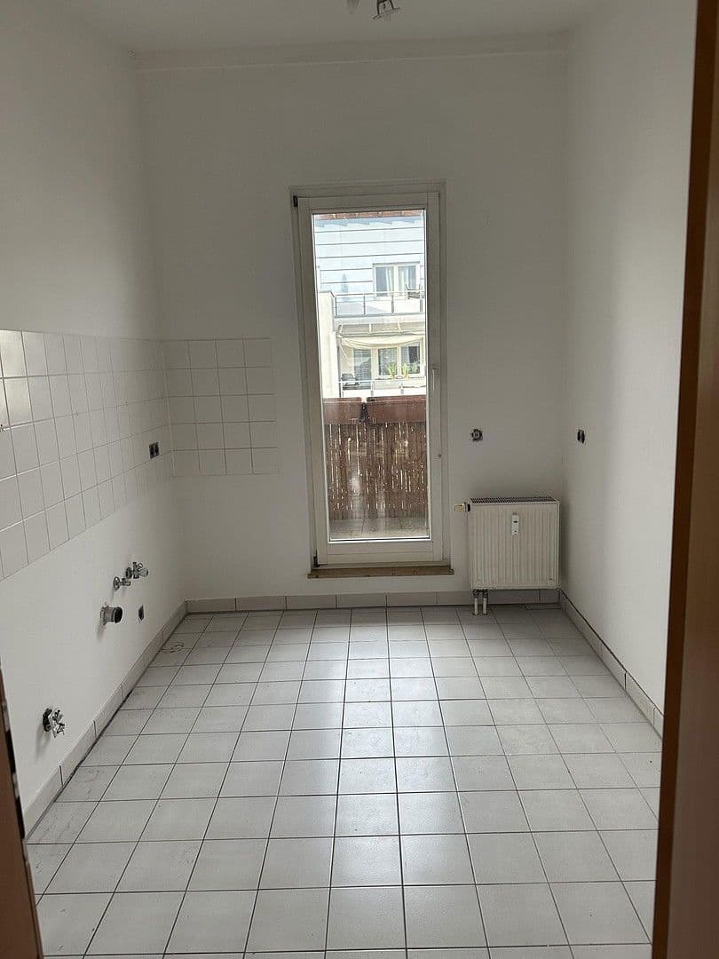 Pronájem bytu 3+1 90 m², Thekla-Kauffmann-Weg 7, Stuttgart, Bádensko-Württembersko Pronájem bytu 3+1 90 m², Thekla-Kauffmann-Weg 7, Stuttgart, Bádensko-Württembersko