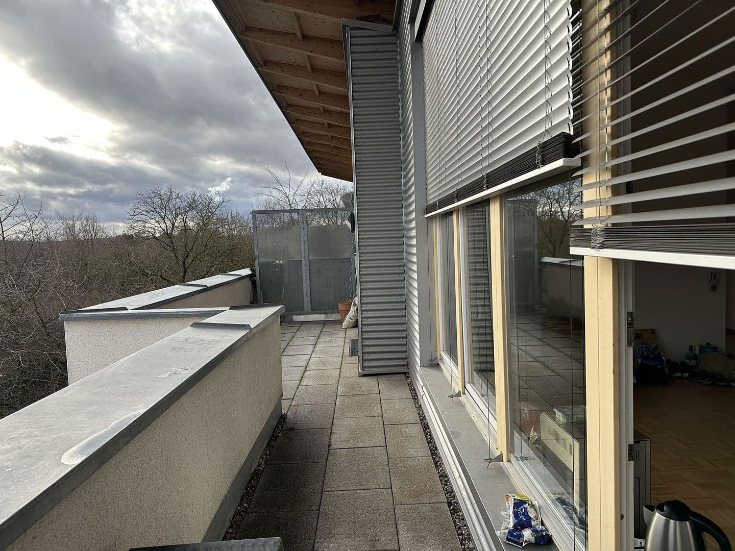 Pronájem bytu 3+1 90 m², Thekla-Kauffmann-Weg 7, Stuttgart, Bádensko-Württembersko Pronájem bytu 3+1 90 m², Thekla-Kauffmann-Weg 7, Stuttgart, Bádensko-Württembersko