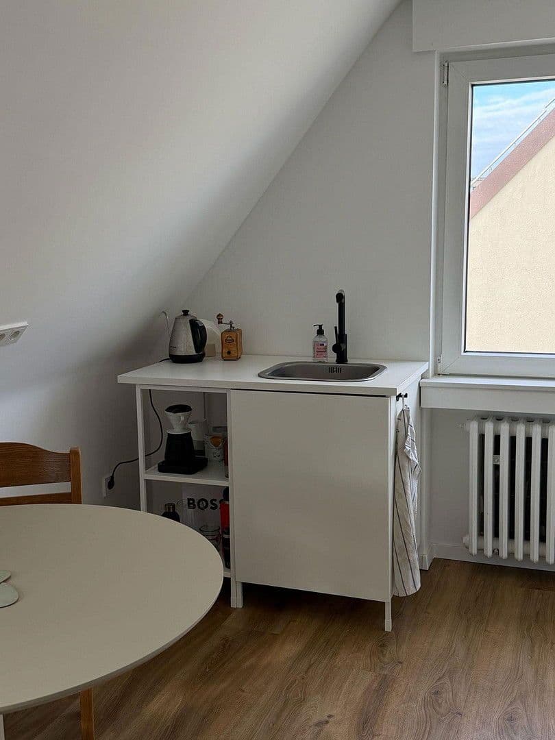 Pronájem bytu 2+1 39 m², Zeunerstr. 15, Essen, Severní Porýní-Vestfálsko Pronájem bytu 2+1 39 m², Zeunerstr. 15, Essen, Severní Porýní-Vestfálsko