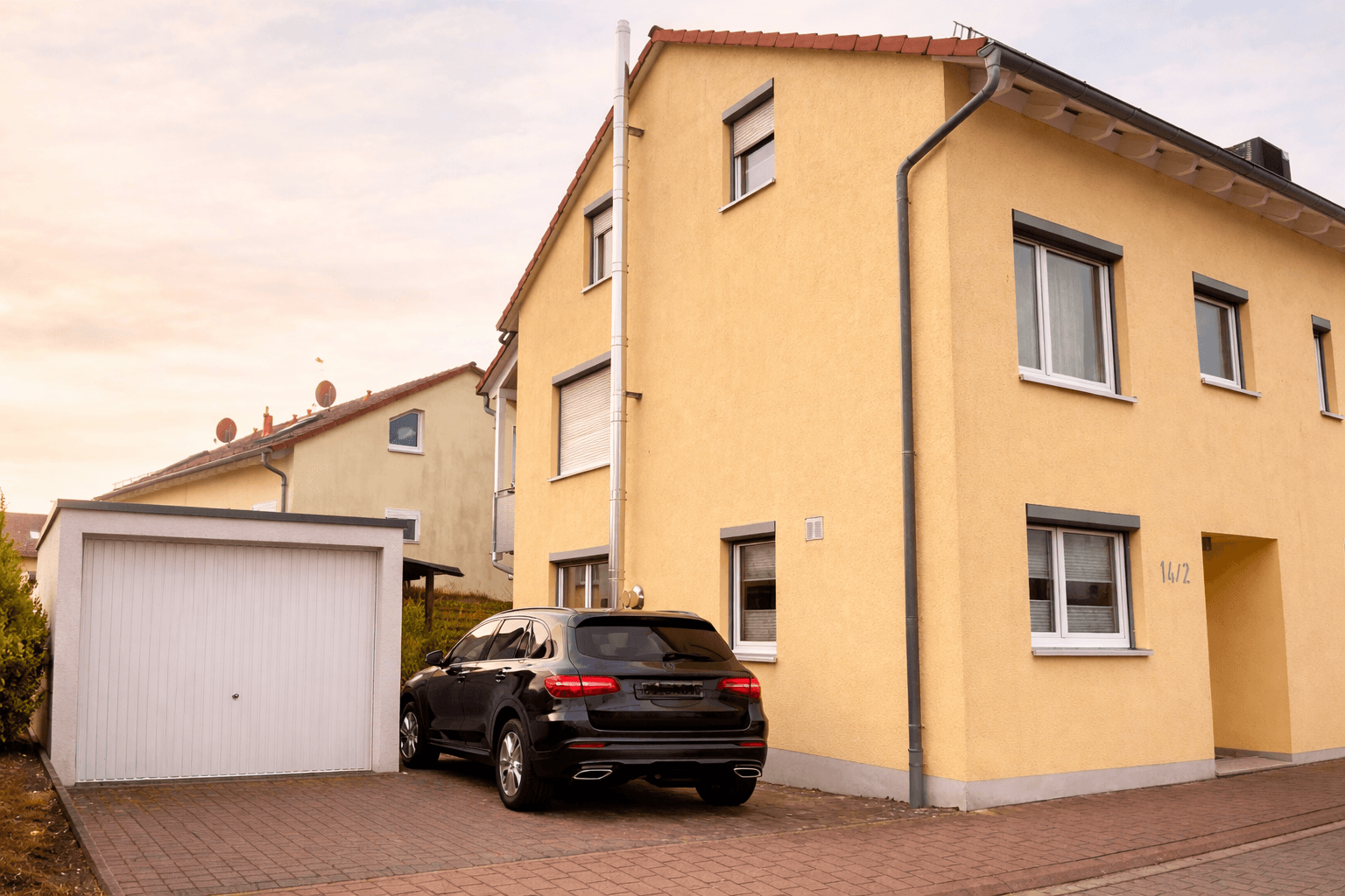 Prodej domu 185 m², pozemek 176 m², Gärtringen, Bádensko-Württembersko Prodej domu 185 m², pozemek 176 m², Gärtringen, Bádensko-Württembersko