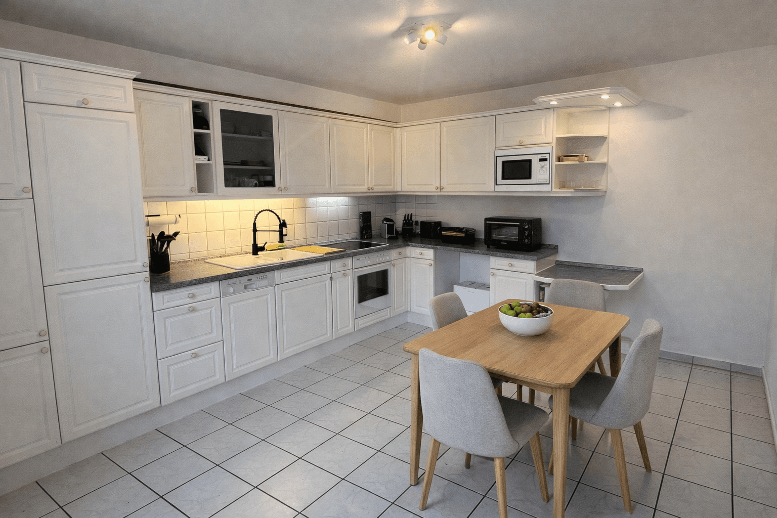 Pronájem bytu 2+1 71 m², Hohlerstraße 18B, Gummersbach, Severní Porýní-Vestfálsko Pronájem bytu 2+1 71 m², Hohlerstraße 18B, Gummersbach, Severní Porýní-Vestfálsko