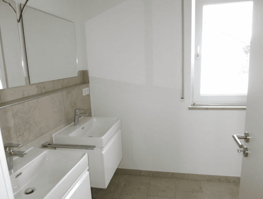 Prodej domu 144 m², pozemek 300 m², Großmehring, Bavorsko Prodej domu 144 m², pozemek 300 m², Großmehring, Bavorsko