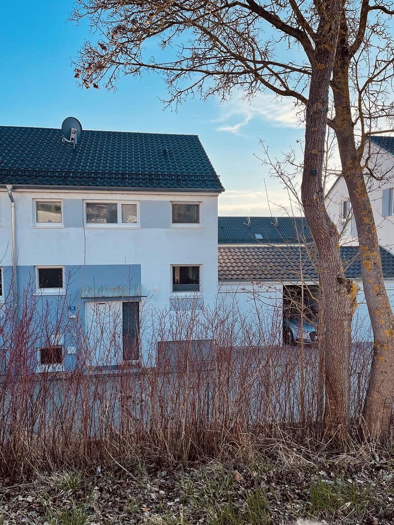 Prodej domu 144 m², pozemek 300 m², Großmehring, Bavorsko Prodej domu 144 m², pozemek 300 m², Großmehring, Bavorsko