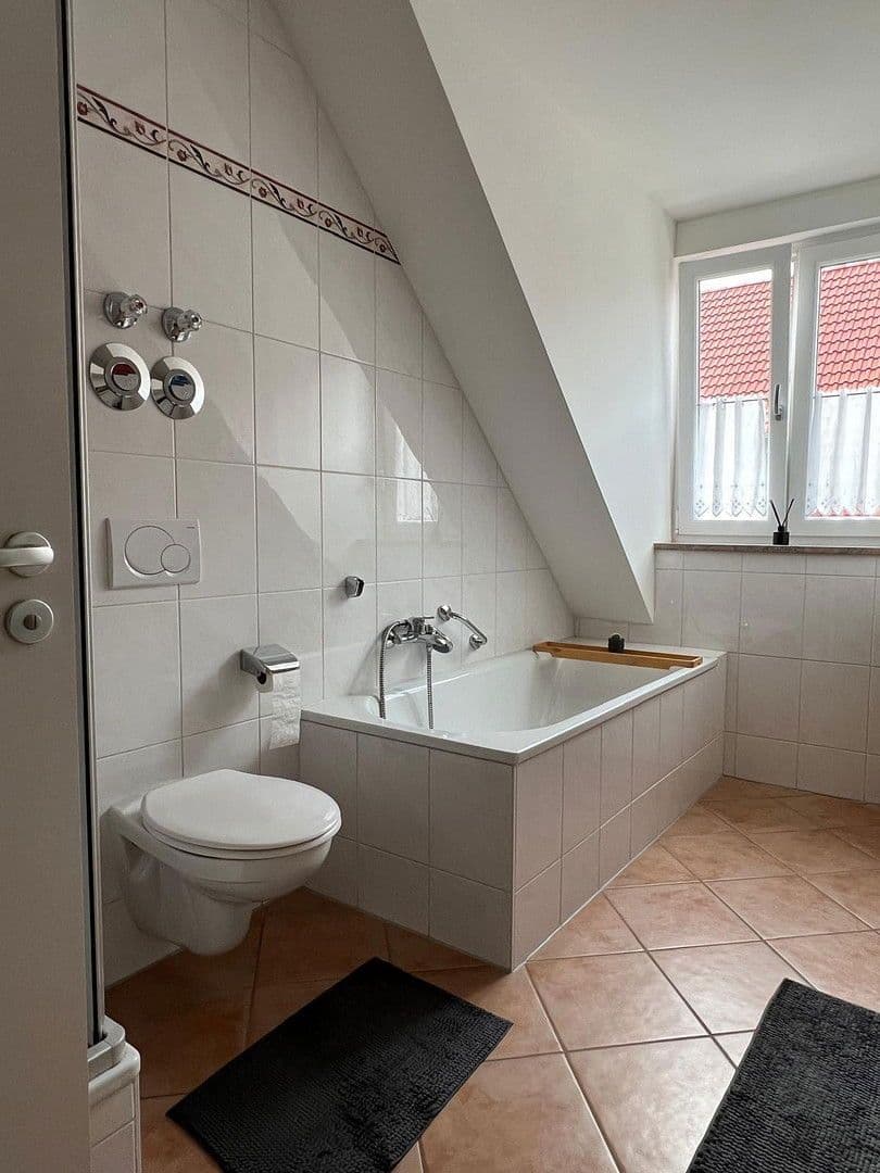 Pronájem bytu 3+kk 82 m², Blumenstraße 23, Karlsfeld, Bavorsko Pronájem bytu 3+kk 82 m², Blumenstraße 23, Karlsfeld, Bavorsko