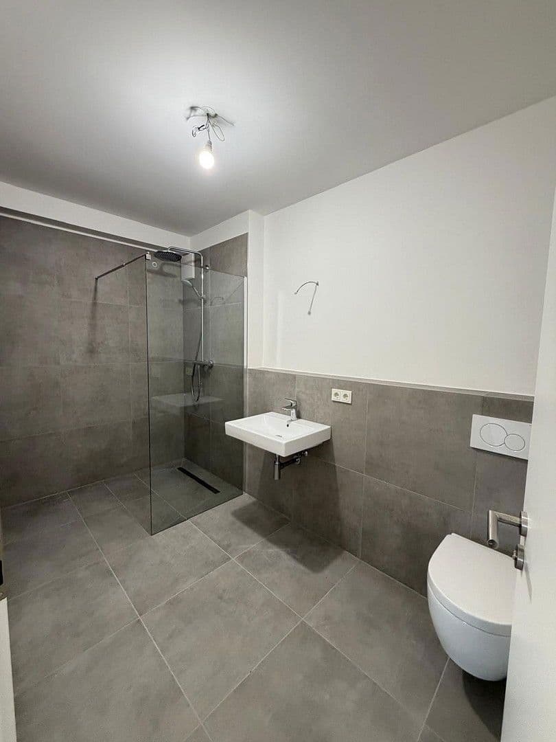 Pronájem bytu 3+1 100 m², Köln, Severní Porýní-Vestfálsko Pronájem bytu 3+1 100 m², Köln, Severní Porýní-Vestfálsko