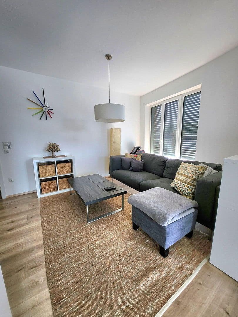 Pronájem bytu 2+1 66 m², Industriestrasse, Ergoldsbach, Bavorsko Pronájem bytu 2+1 66 m², Industriestrasse, Ergoldsbach, Bavorsko