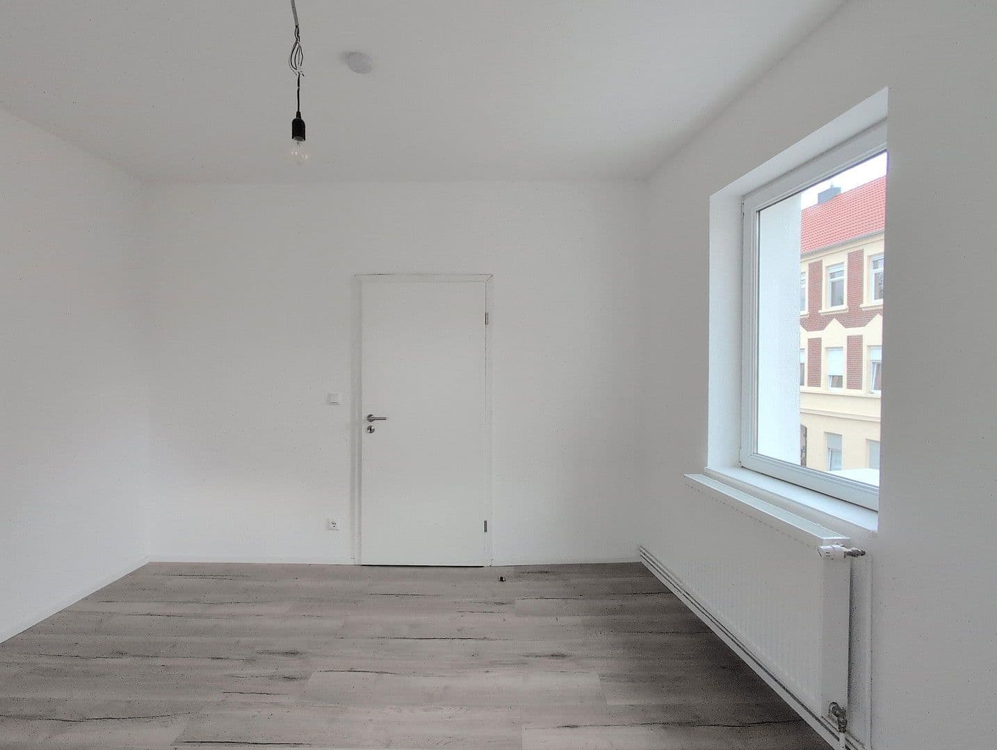 Pronájem bytu 4+1 85 m², Dessau-Roßlau, Sasko-Anhaltsko Pronájem bytu 4+1 85 m², Dessau-Roßlau, Sasko-Anhaltsko