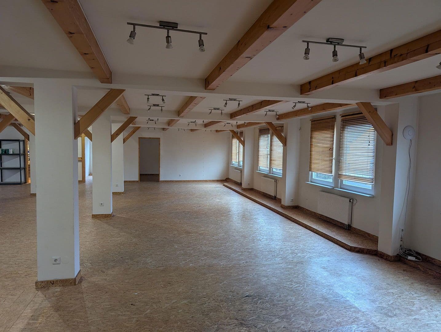 Pronájem kanceláře 436 m², Engelsdorfer Str. 373, Leipzig, Sasko Pronájem kanceláře 436 m², Engelsdorfer Str. 373, Leipzig, Sasko