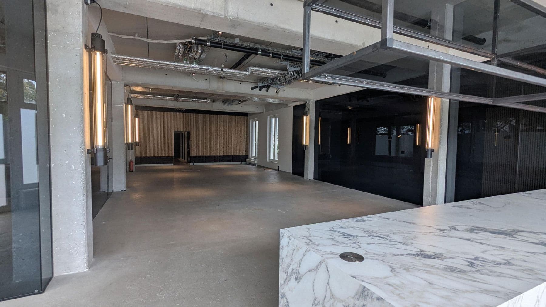 Pronájem nebytového prostoru 288 m², Danziger Str. 211, Berlin, Berlín Pronájem nebytového prostoru 288 m², Danziger Str. 211, Berlin, Berlín