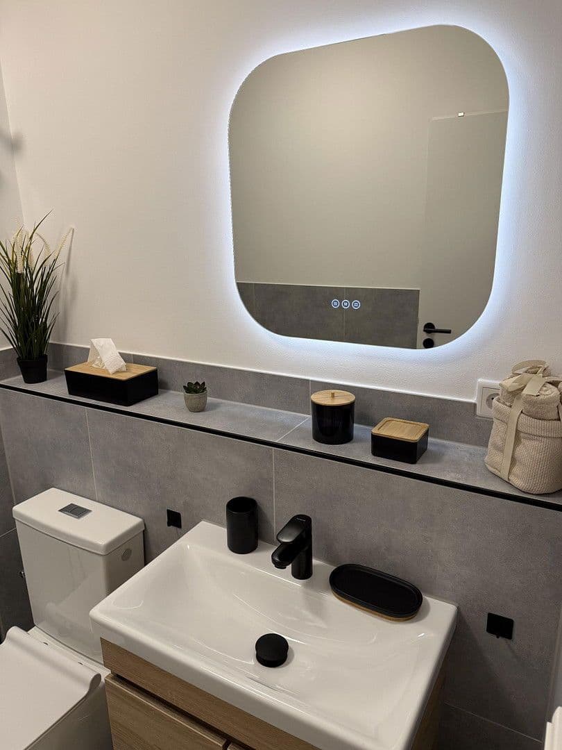 Pronájem bytu 1+1 30 m², Gießen, Hessen Pronájem bytu 1+1 30 m², Gießen, Hessen