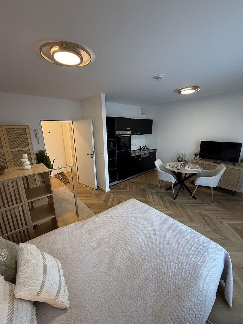 Pronájem bytu 1+1 30 m², Gießen, Hessen Pronájem bytu 1+1 30 m², Gießen, Hessen