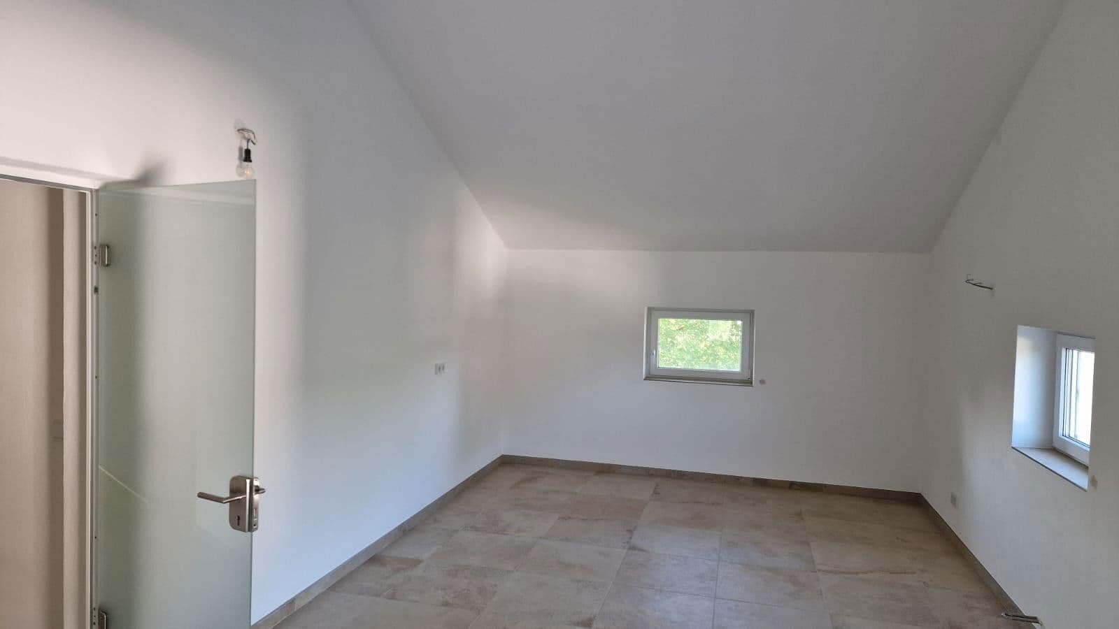 Prodej domu 230 m², pozemek 640 m², Am Lech 1 1/2, Unterdießen, Bavorsko Prodej domu 230 m², pozemek 640 m², Am Lech 1 1/2, Unterdießen, Bavorsko