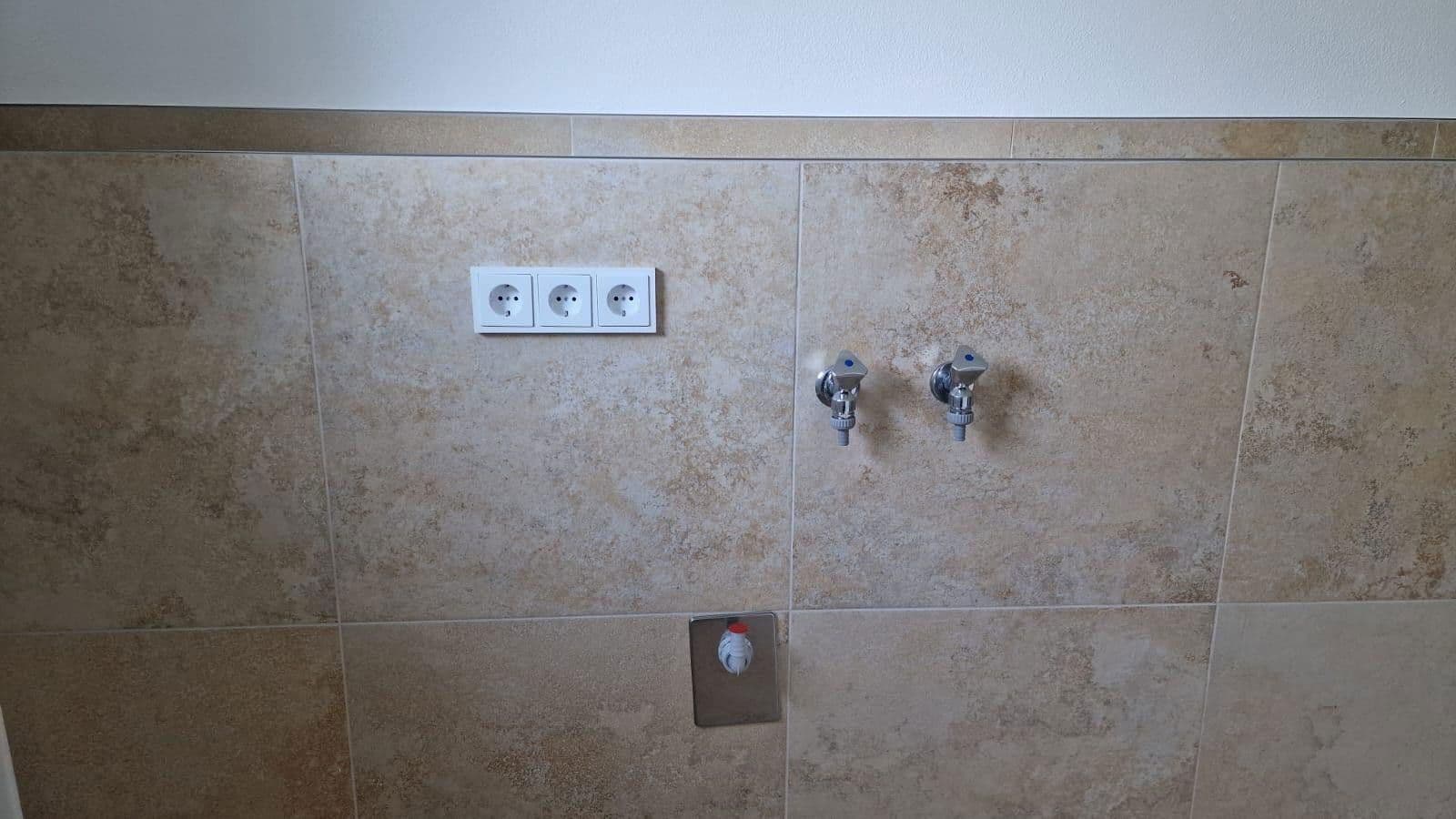 Prodej domu 230 m², pozemek 640 m², Am Lech 1 1/2, Unterdießen, Bavorsko Prodej domu 230 m², pozemek 640 m², Am Lech 1 1/2, Unterdießen, Bavorsko