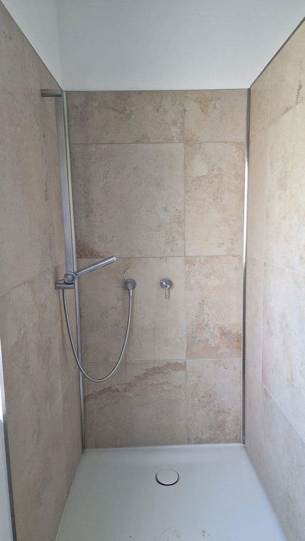 Prodej domu 230 m², pozemek 640 m², Am Lech 1 1/2, Unterdießen, Bavorsko Prodej domu 230 m², pozemek 640 m², Am Lech 1 1/2, Unterdießen, Bavorsko