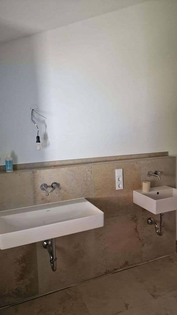 Prodej domu 230 m², pozemek 640 m², Am Lech 1 1/2, Unterdießen, Bavorsko Prodej domu 230 m², pozemek 640 m², Am Lech 1 1/2, Unterdießen, Bavorsko