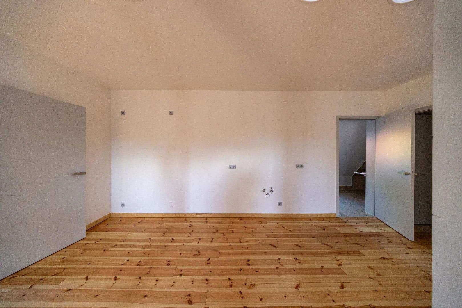 Pronájem bytu 4+1 107 m², Berliner Str. 27, Buckow, Braniborsko Pronájem bytu 4+1 107 m², Berliner Str. 27, Buckow, Braniborsko