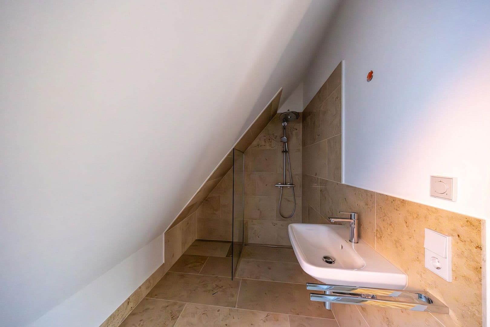 Pronájem bytu 4+1 107 m², Berliner Str. 27, Buckow, Braniborsko Pronájem bytu 4+1 107 m², Berliner Str. 27, Buckow, Braniborsko