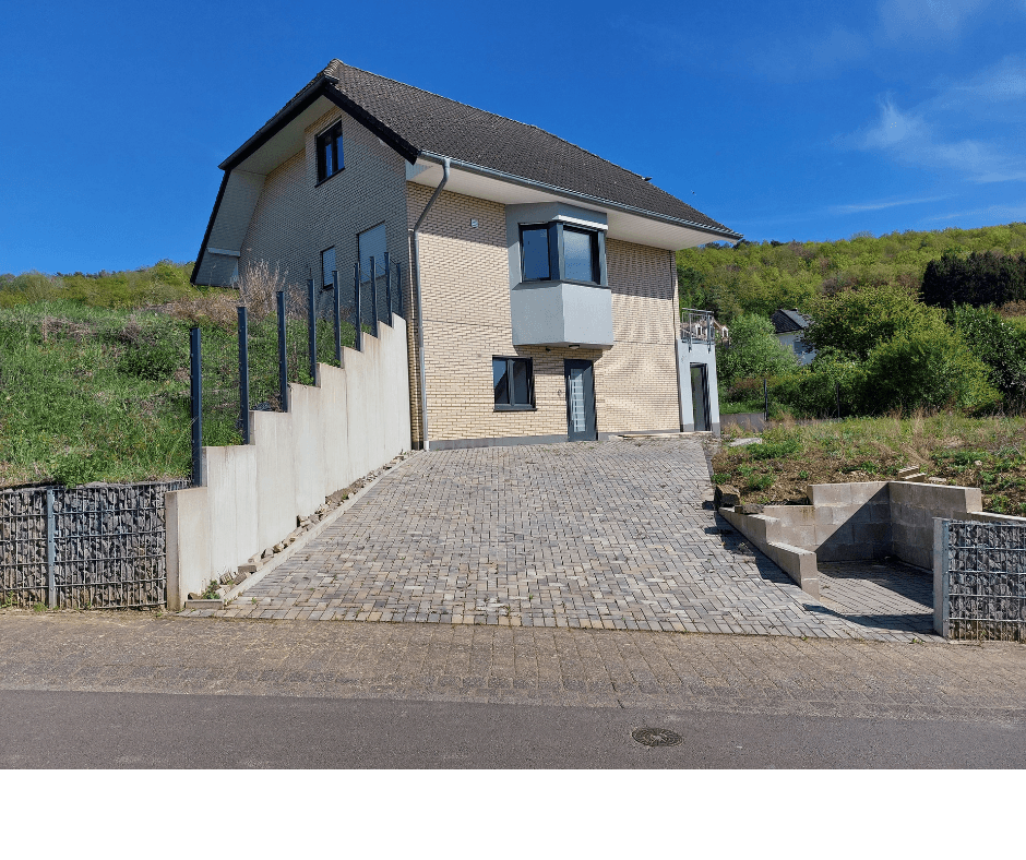 Prodej bytu 3+1 106 m², Schöndorf, Porýní-Falc Prodej bytu 3+1 106 m², Schöndorf, Porýní-Falc