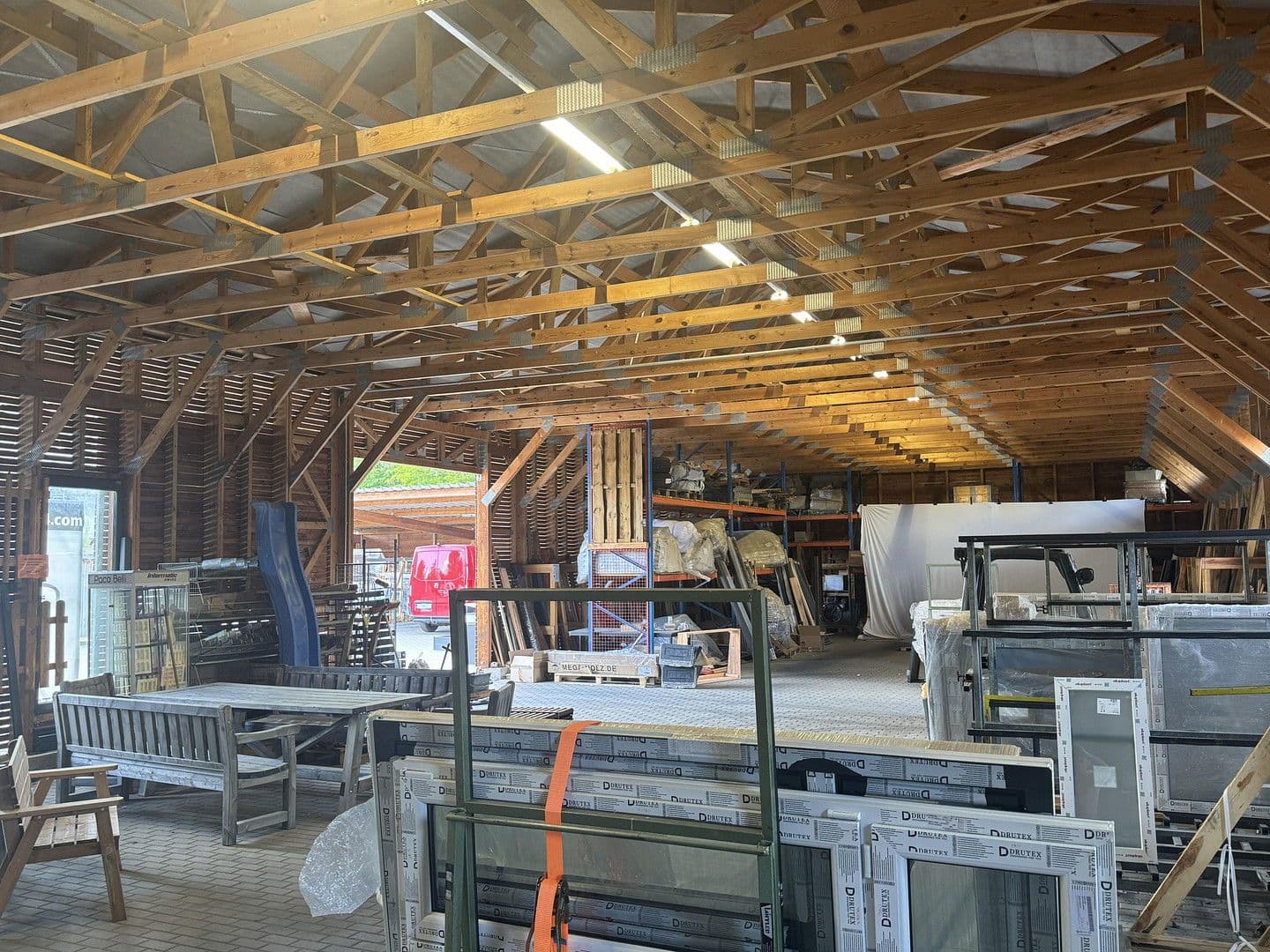 Pronájem nebytového prostoru 6.000 m², Löbauer Str. 1a, Žitava, Sasko Pronájem nebytového prostoru 6.000 m², Löbauer Str. 1a, Žitava, Sasko