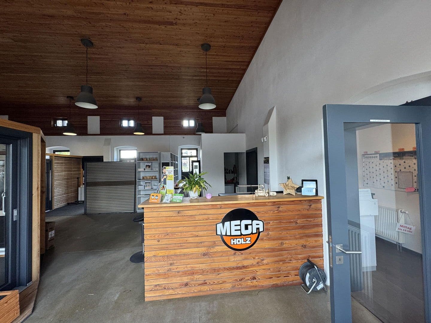 Pronájem nebytového prostoru 6.000 m², Löbauer Str. 1a, Žitava, Sasko Pronájem nebytového prostoru 6.000 m², Löbauer Str. 1a, Žitava, Sasko