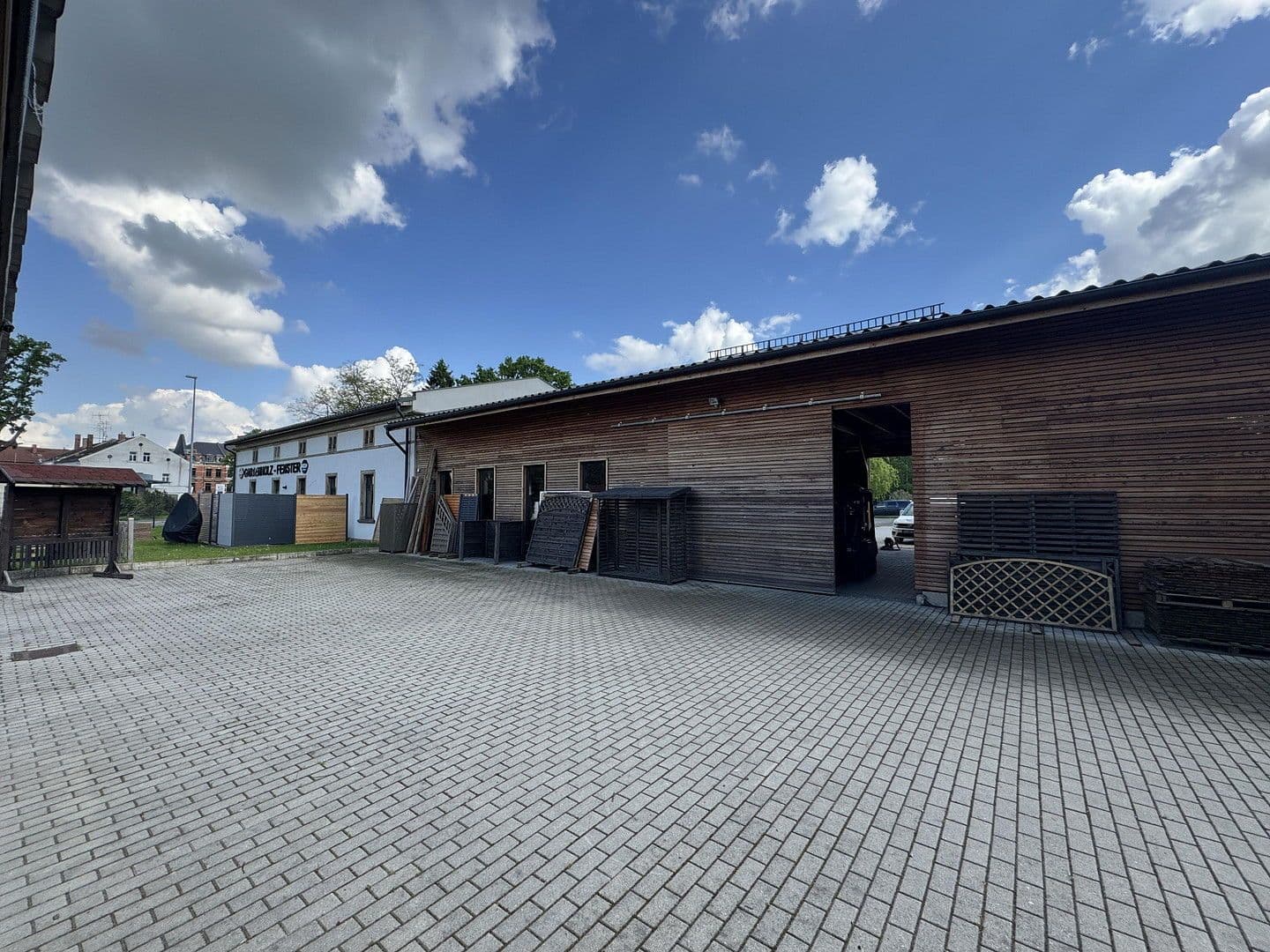 Pronájem nebytového prostoru 6.000 m², Löbauer Str. 1a, Žitava, Sasko Pronájem nebytového prostoru 6.000 m², Löbauer Str. 1a, Žitava, Sasko