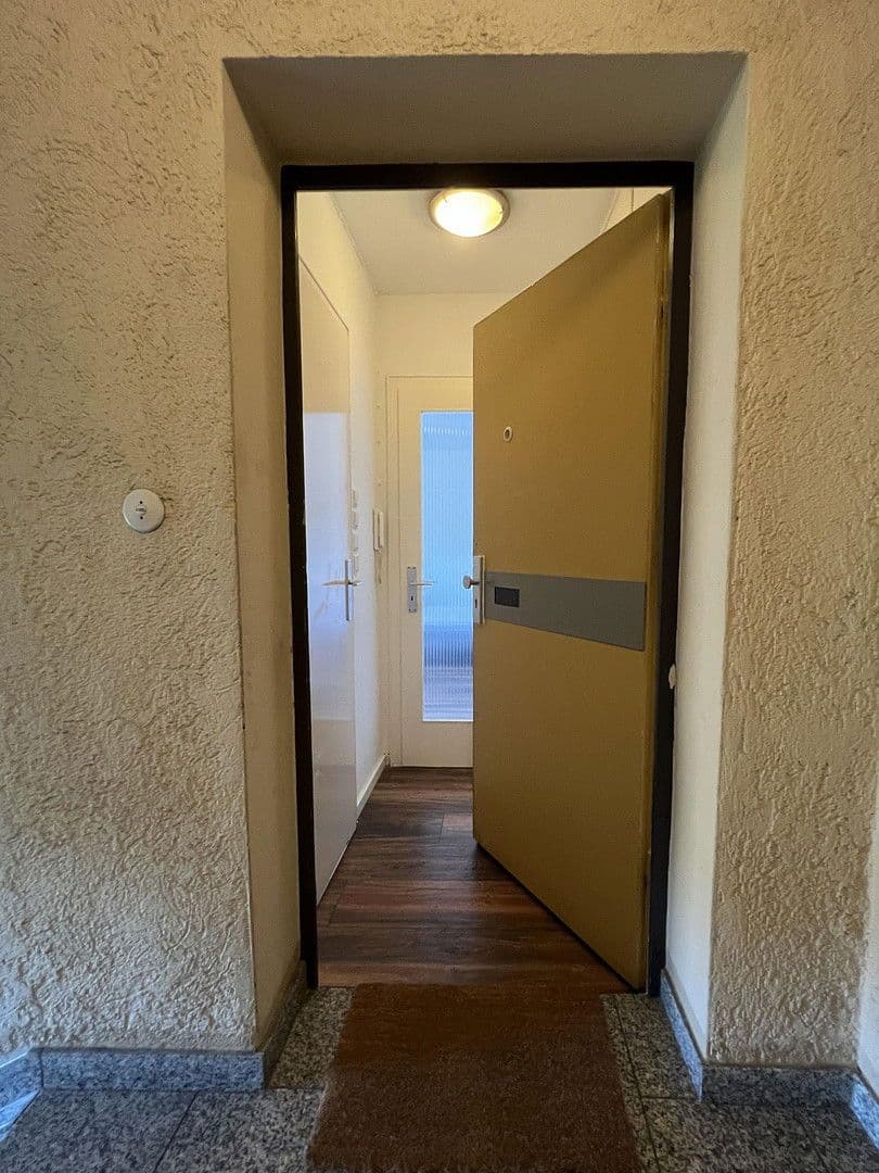 Pronájem bytu 1+1 30 m², Wörishofener Str. 29, Stuttgart, Bádensko-Württembersko Pronájem bytu 1+1 30 m², Wörishofener Str. 29, Stuttgart, Bádensko-Württembersko