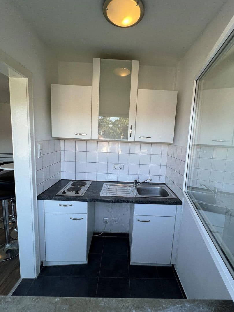 Pronájem bytu 1+1 30 m², Wörishofener Str. 29, Stuttgart, Bádensko-Württembersko Pronájem bytu 1+1 30 m², Wörishofener Str. 29, Stuttgart, Bádensko-Württembersko