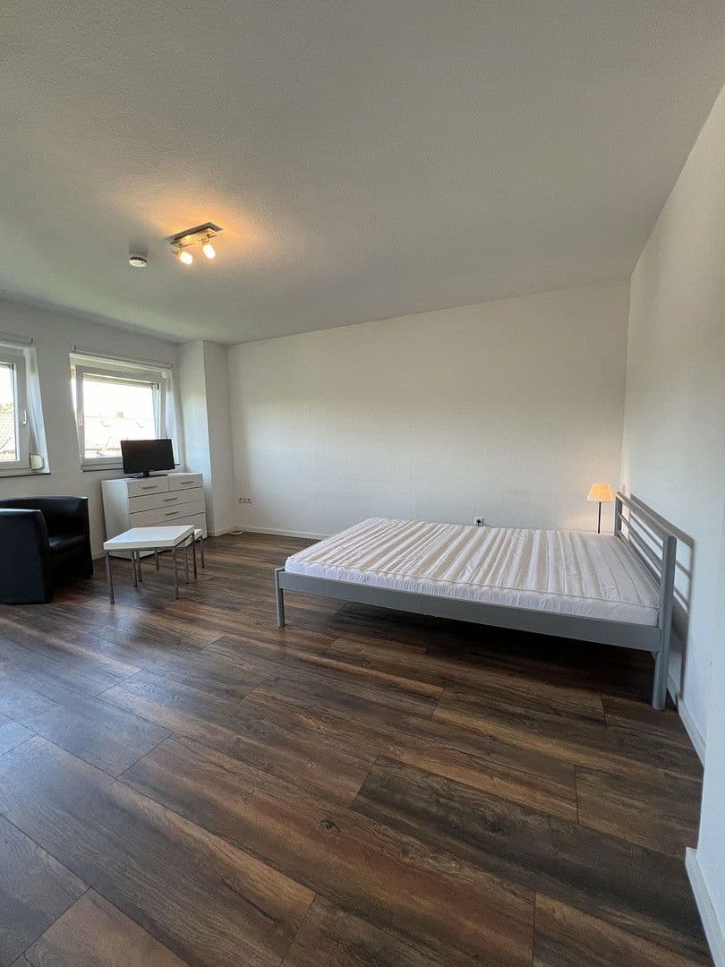 Pronájem bytu 1+1 30 m², Wörishofener Str. 29, Stuttgart, Bádensko-Württembersko Pronájem bytu 1+1 30 m², Wörishofener Str. 29, Stuttgart, Bádensko-Württembersko