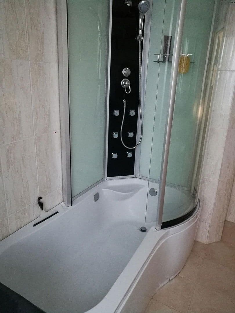 Pronájem bytu 3+kk 123 m², Elberferlderstr. 103, Hilden, Severní Porýní-Vestfálsko Pronájem bytu 3+kk 123 m², Elberferlderstr. 103, Hilden, Severní Porýní-Vestfálsko