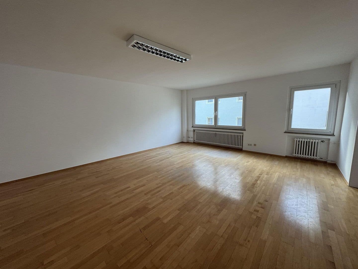 Pronájem kanceláře 97 m², Marspfortengasse 6, Köln, Severní Porýní-Vestfálsko Pronájem kanceláře 97 m², Marspfortengasse 6, Köln, Severní Porýní-Vestfálsko