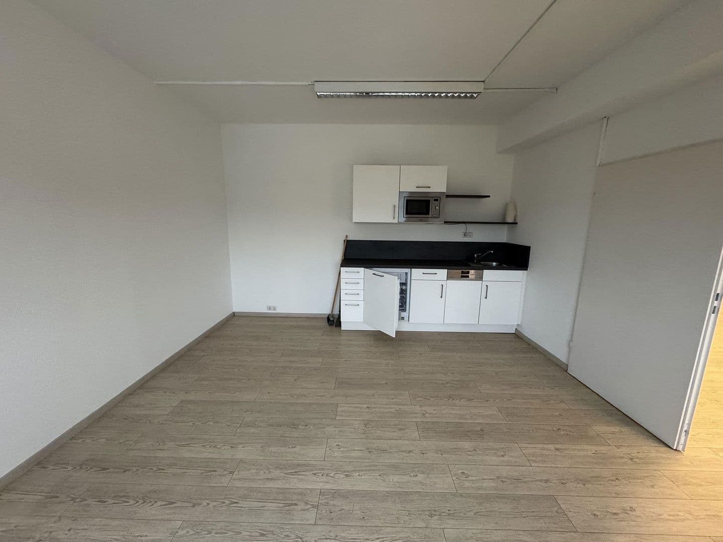 Pronájem kanceláře 90 m², Marspfortengasse 6, Köln, Severní Porýní-Vestfálsko Pronájem kanceláře 90 m², Marspfortengasse 6, Köln, Severní Porýní-Vestfálsko