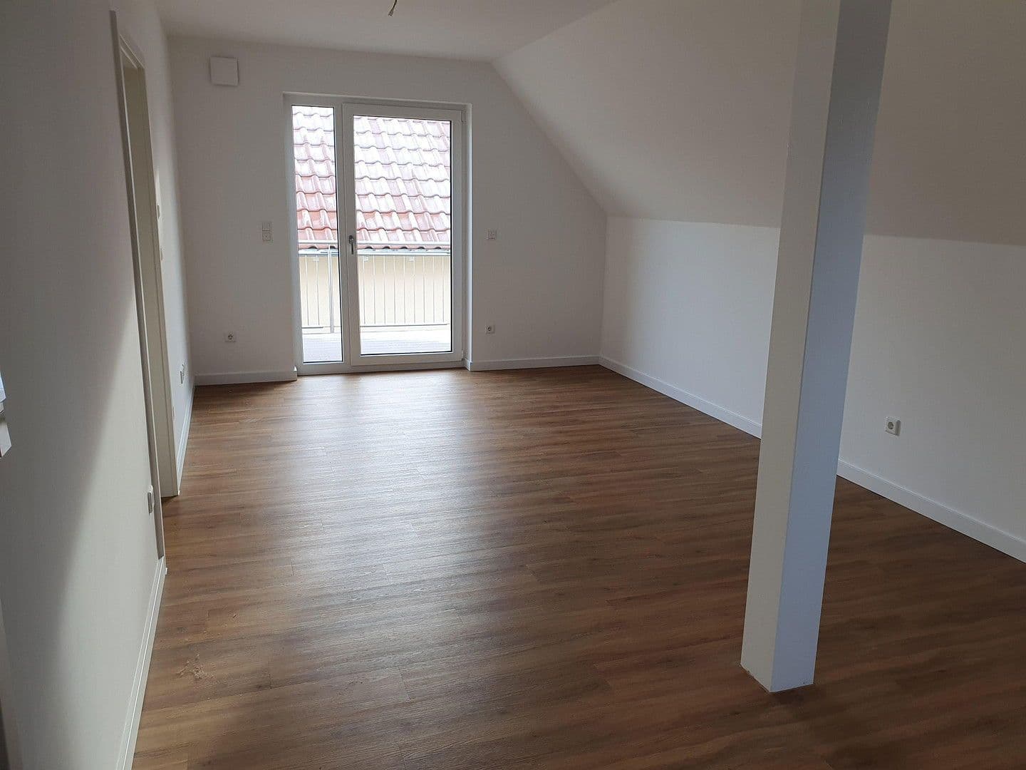 Pronájem bytu 2+1 50 m², Westheimer Straße 3 b, Hofgeismar, Hessen Pronájem bytu 2+1 50 m², Westheimer Straße 3 b, Hofgeismar, Hessen