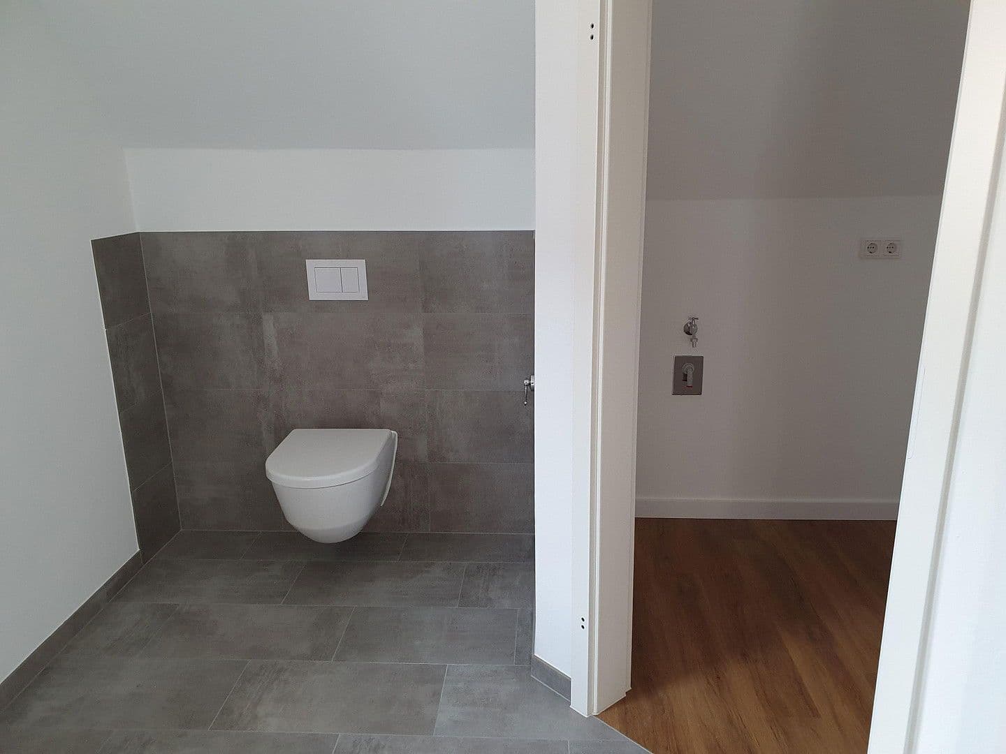 Pronájem bytu 2+1 50 m², Westheimer Straße 3 b, Hofgeismar, Hessen Pronájem bytu 2+1 50 m², Westheimer Straße 3 b, Hofgeismar, Hessen