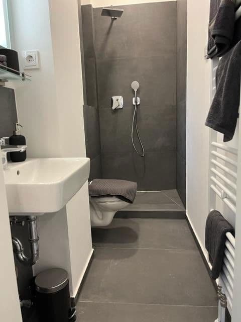 Pronájem bytu 1+1 25 m², Gumprechtstr. 2, Köln, Severní Porýní-Vestfálsko Pronájem bytu 1+1 25 m², Gumprechtstr. 2, Köln, Severní Porýní-Vestfálsko