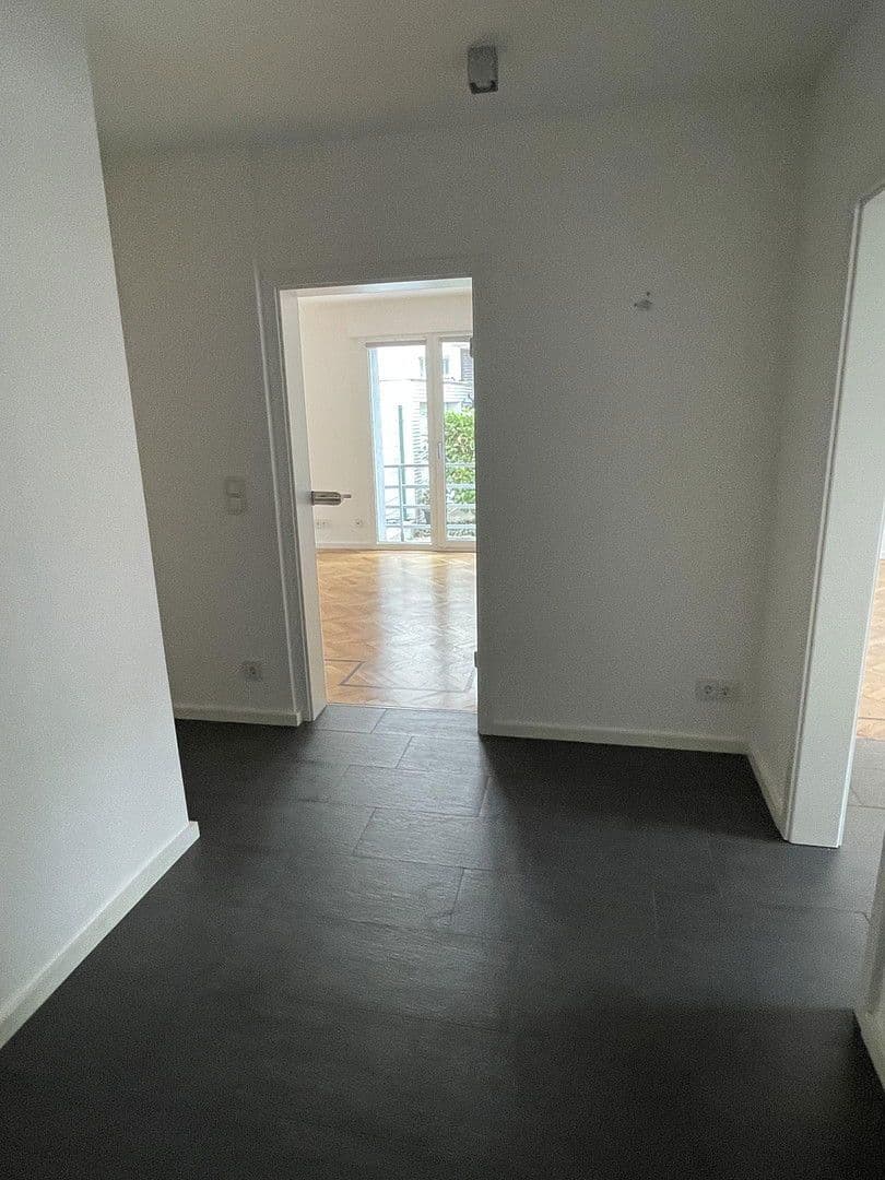 Prodej bytu 3+1 108 m², Meerbusch, Severní Porýní-Vestfálsko Prodej bytu 3+1 108 m², Meerbusch, Severní Porýní-Vestfálsko