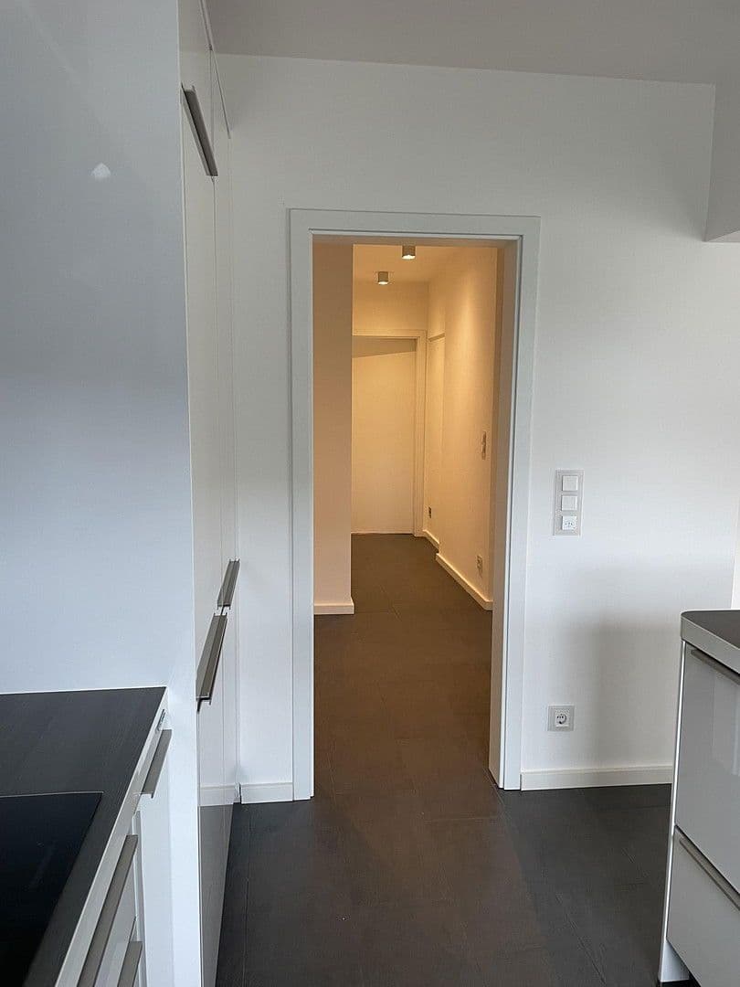 Prodej bytu 3+1 108 m², Meerbusch, Severní Porýní-Vestfálsko Prodej bytu 3+1 108 m², Meerbusch, Severní Porýní-Vestfálsko