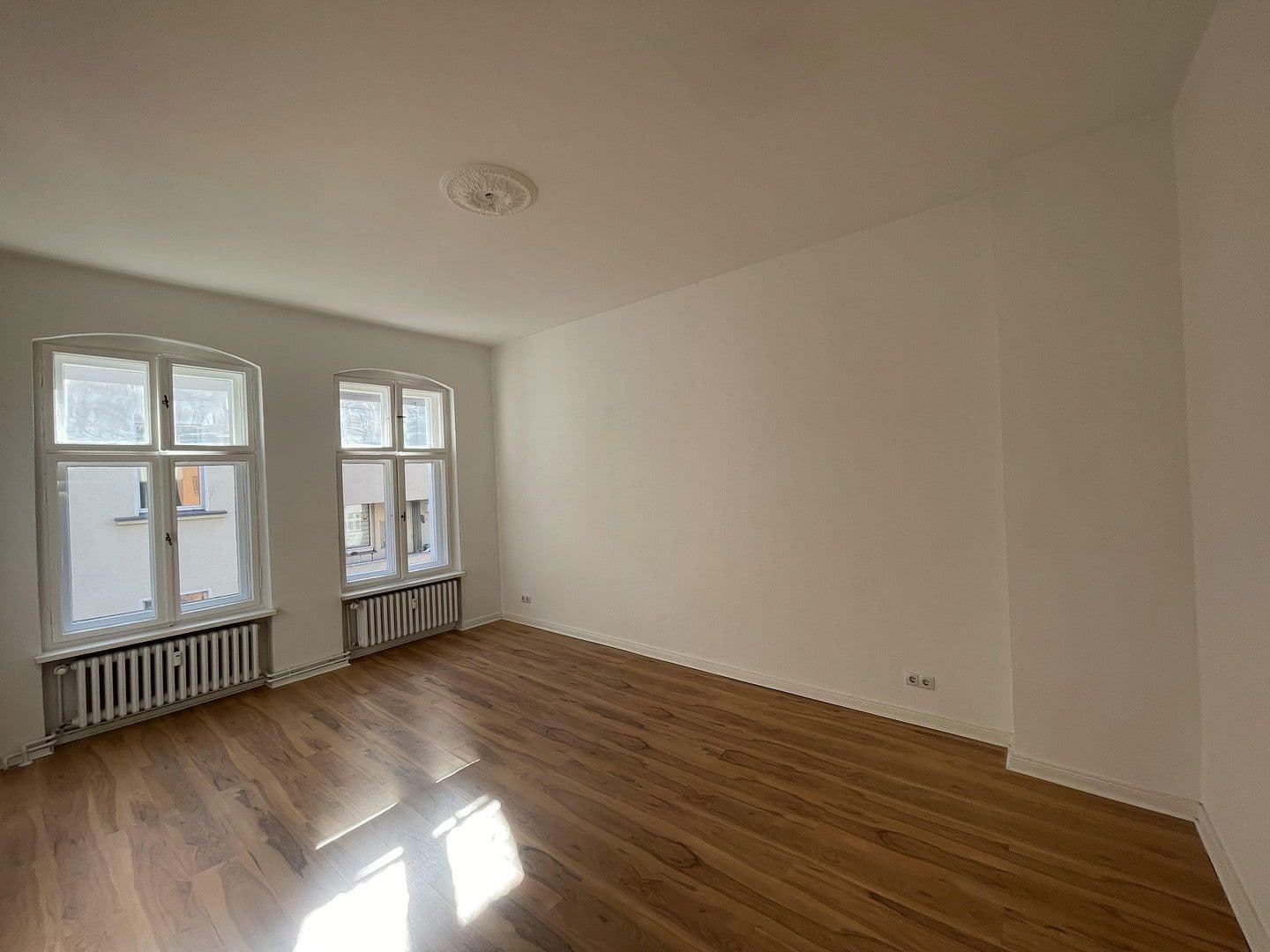 Pronájem bytu 4+1 84 m², Berlin, Berlín Pronájem bytu 4+1 84 m², Berlin, Berlín