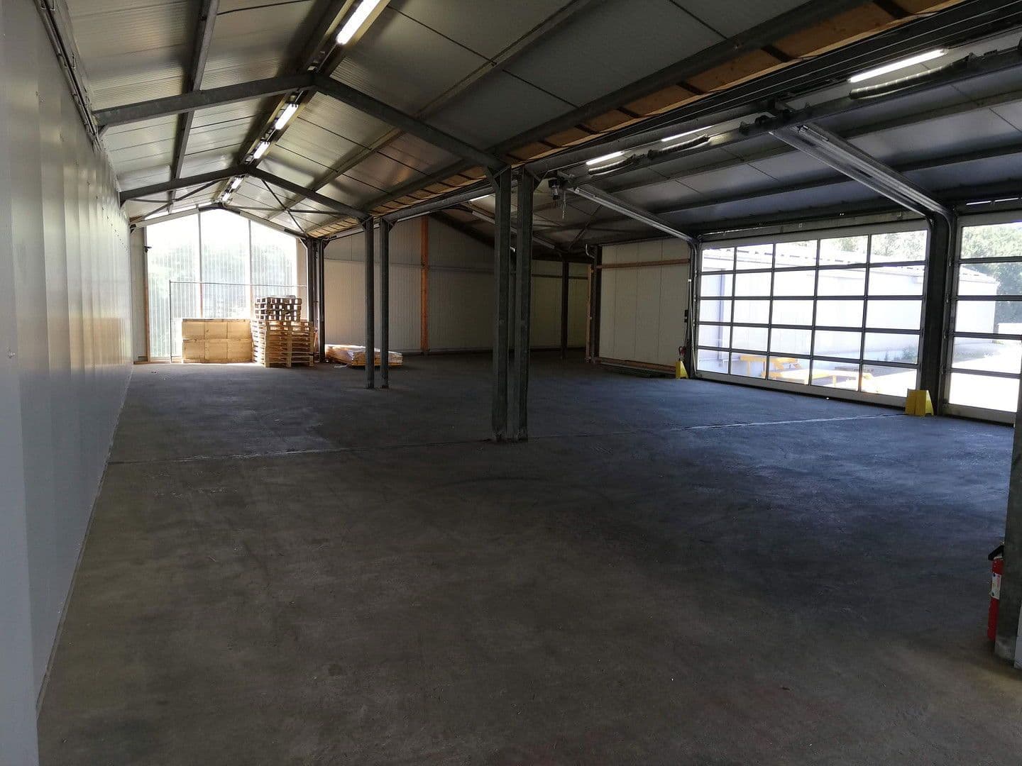 Pronájem nebytového prostoru 399 m², Industriegebiet 6, Saarbrücken, Země Sársko Pronájem nebytového prostoru 399 m², Industriegebiet 6, Saarbrücken, Země Sársko