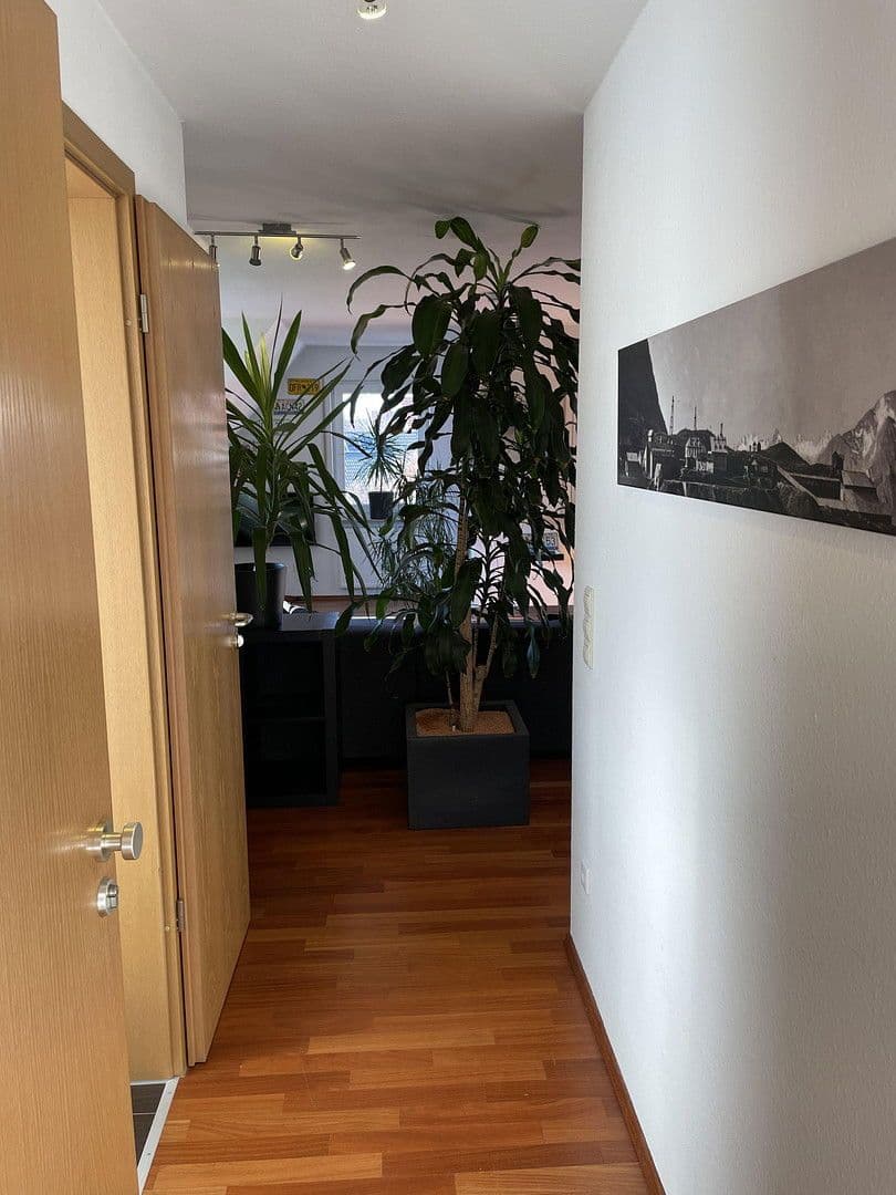 Pronájem bytu 3+1 78 m², Hauptstrasse 22, Herrenberg, Bádensko-Württembersko Pronájem bytu 3+1 78 m², Hauptstrasse 22, Herrenberg, Bádensko-Württembersko