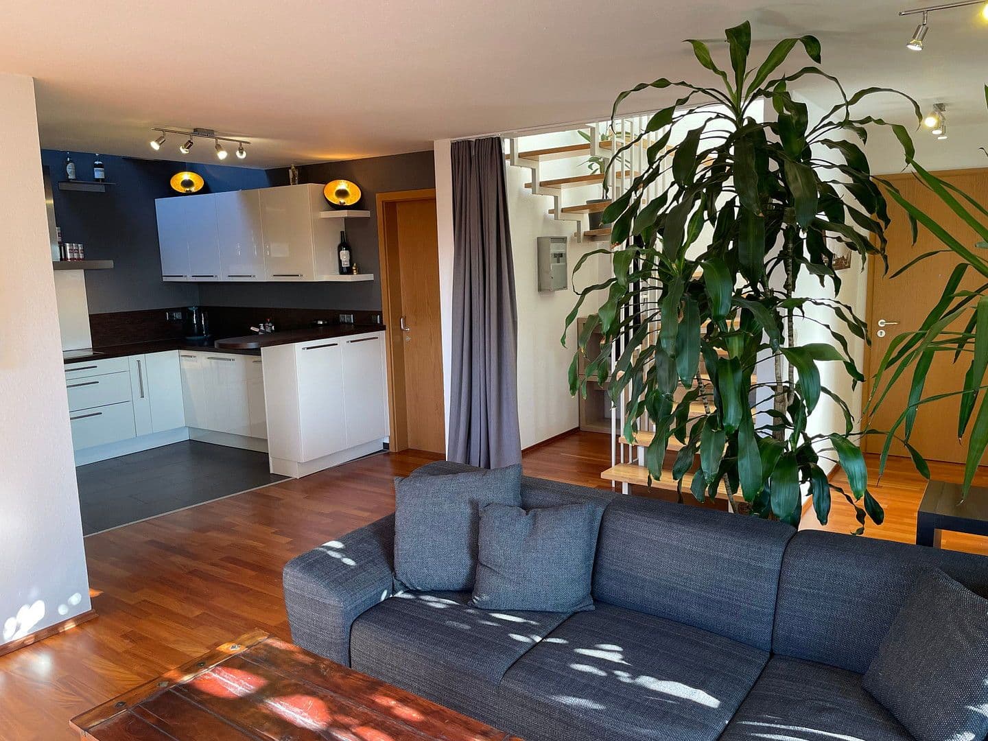 Pronájem bytu 3+1 78 m², Hauptstrasse 22, Herrenberg, Bádensko-Württembersko Pronájem bytu 3+1 78 m², Hauptstrasse 22, Herrenberg, Bádensko-Württembersko