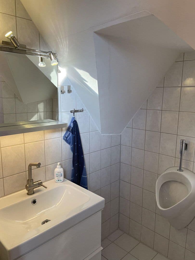 Pronájem bytu 3+1 78 m², Hauptstrasse 22, Herrenberg, Bádensko-Württembersko Pronájem bytu 3+1 78 m², Hauptstrasse 22, Herrenberg, Bádensko-Württembersko