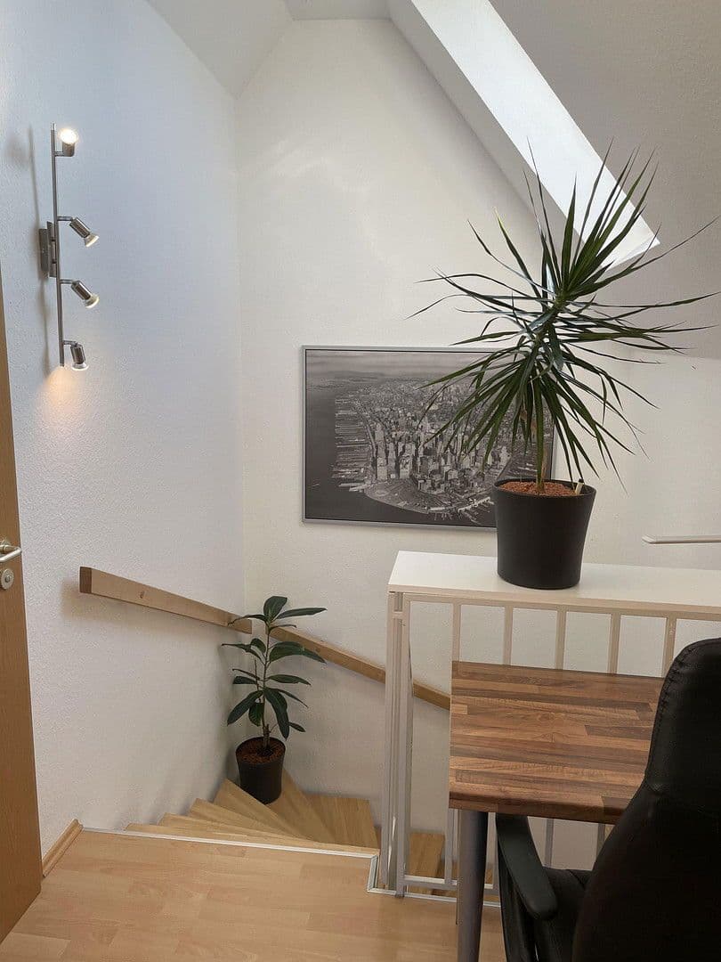 Pronájem bytu 3+1 78 m², Hauptstrasse 22, Herrenberg, Bádensko-Württembersko Pronájem bytu 3+1 78 m², Hauptstrasse 22, Herrenberg, Bádensko-Württembersko