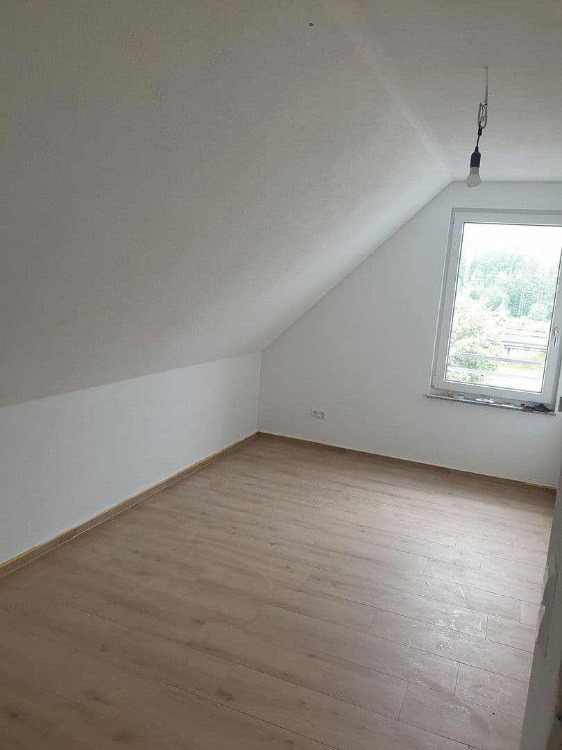 Pronájem bytu 3+kk 65 m², Schillerstraße 32, Eislingen/Fils, Bádensko-Württembersko Pronájem bytu 3+kk 65 m², Schillerstraße 32, Eislingen/Fils, Bádensko-Württembersko