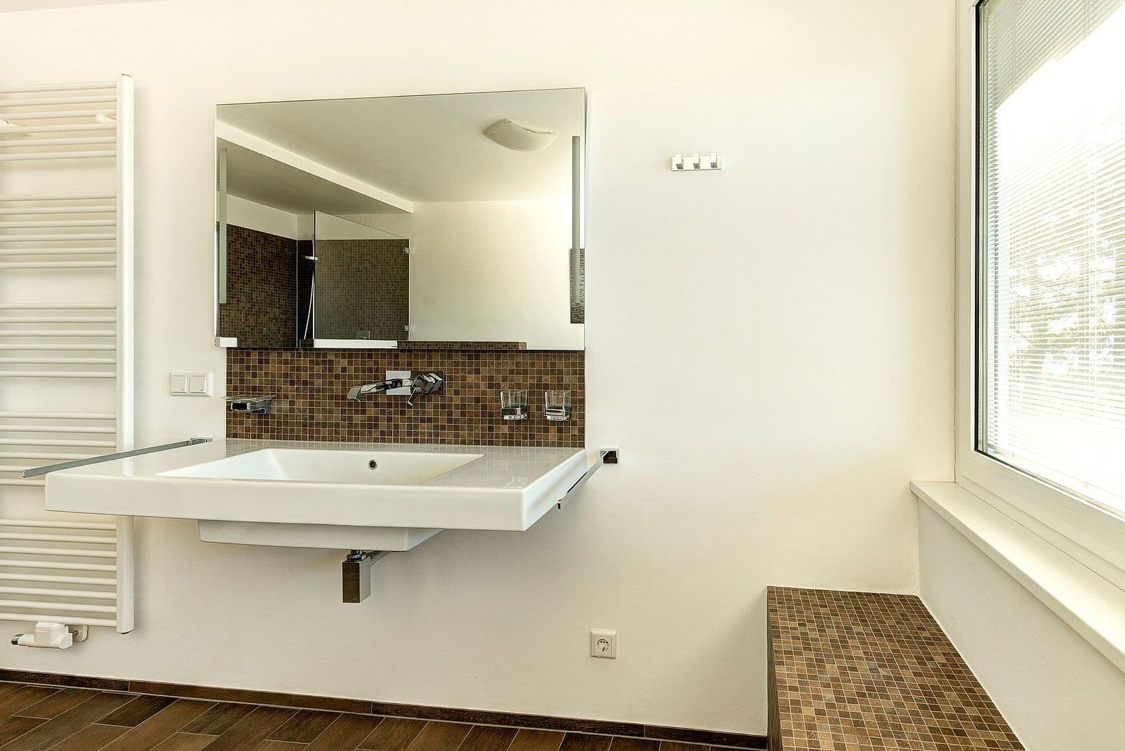 Pronájem domu 326 m², pozemek 1.138 m², Bürgstadt, Bavorsko Pronájem domu 326 m², pozemek 1.138 m², Bürgstadt, Bavorsko