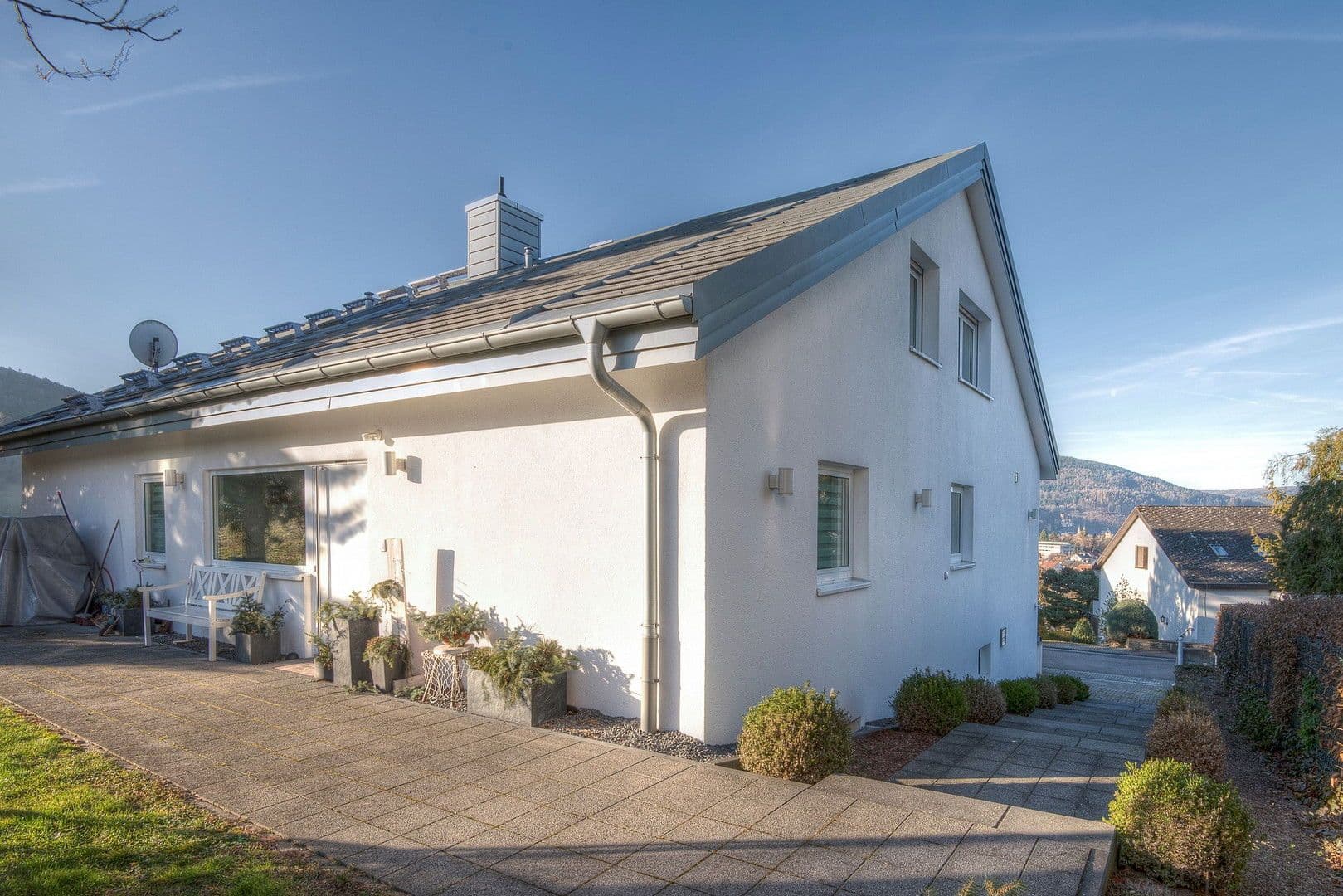 Pronájem domu 326 m², pozemek 1.138 m², Bürgstadt, Bavorsko Pronájem domu 326 m², pozemek 1.138 m², Bürgstadt, Bavorsko