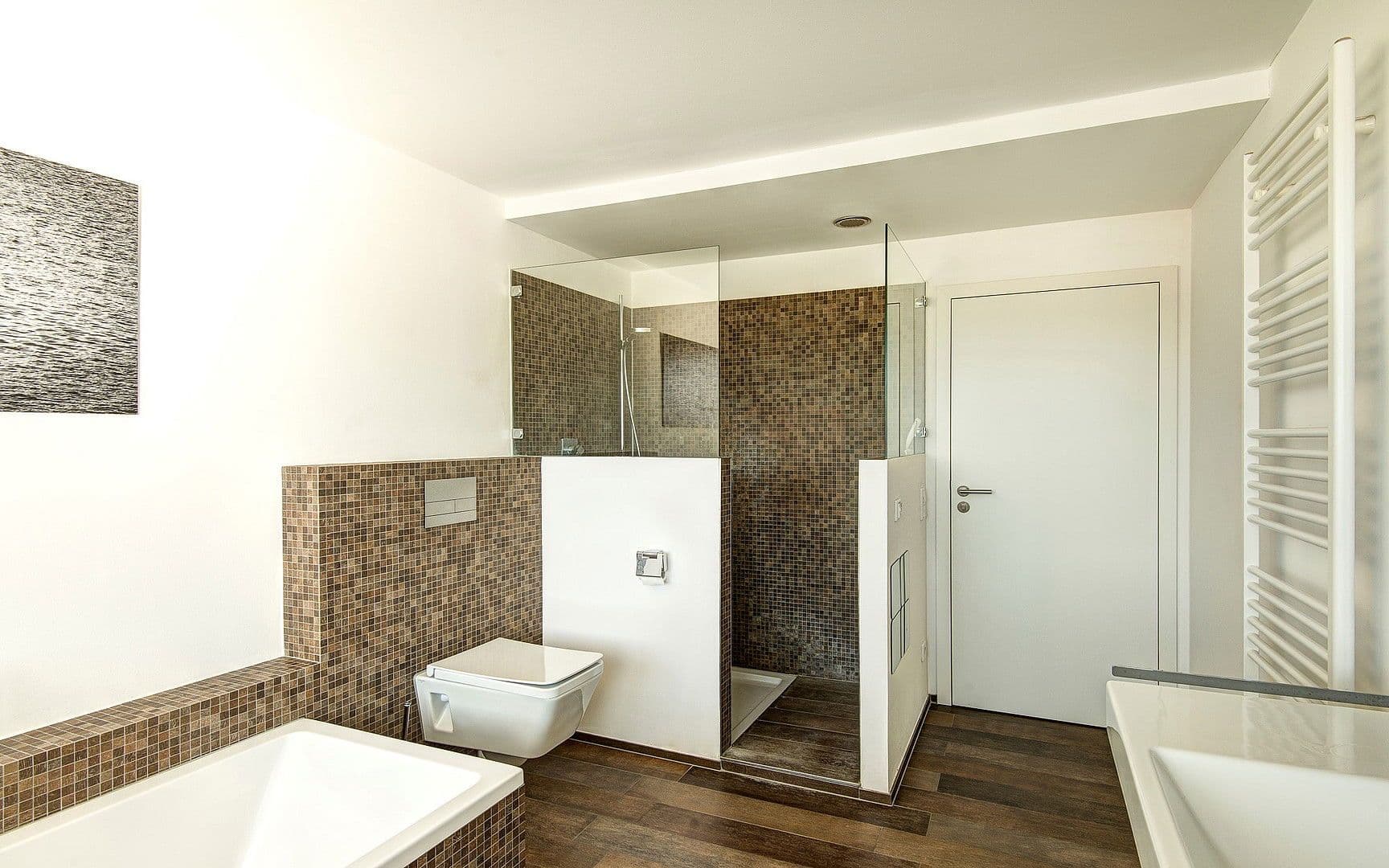 Pronájem domu 326 m², pozemek 1.138 m², Bürgstadt, Bavorsko Pronájem domu 326 m², pozemek 1.138 m², Bürgstadt, Bavorsko