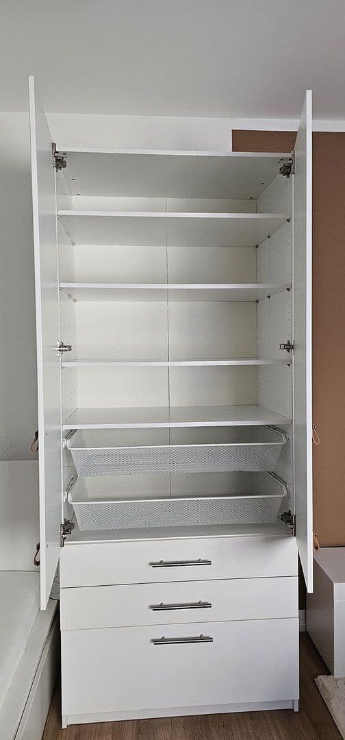 Pronájem bytu 1+1 24 m², Großbettlingen, Bádensko-Württembersko Pronájem bytu 1+1 24 m², Großbettlingen, Bádensko-Württembersko