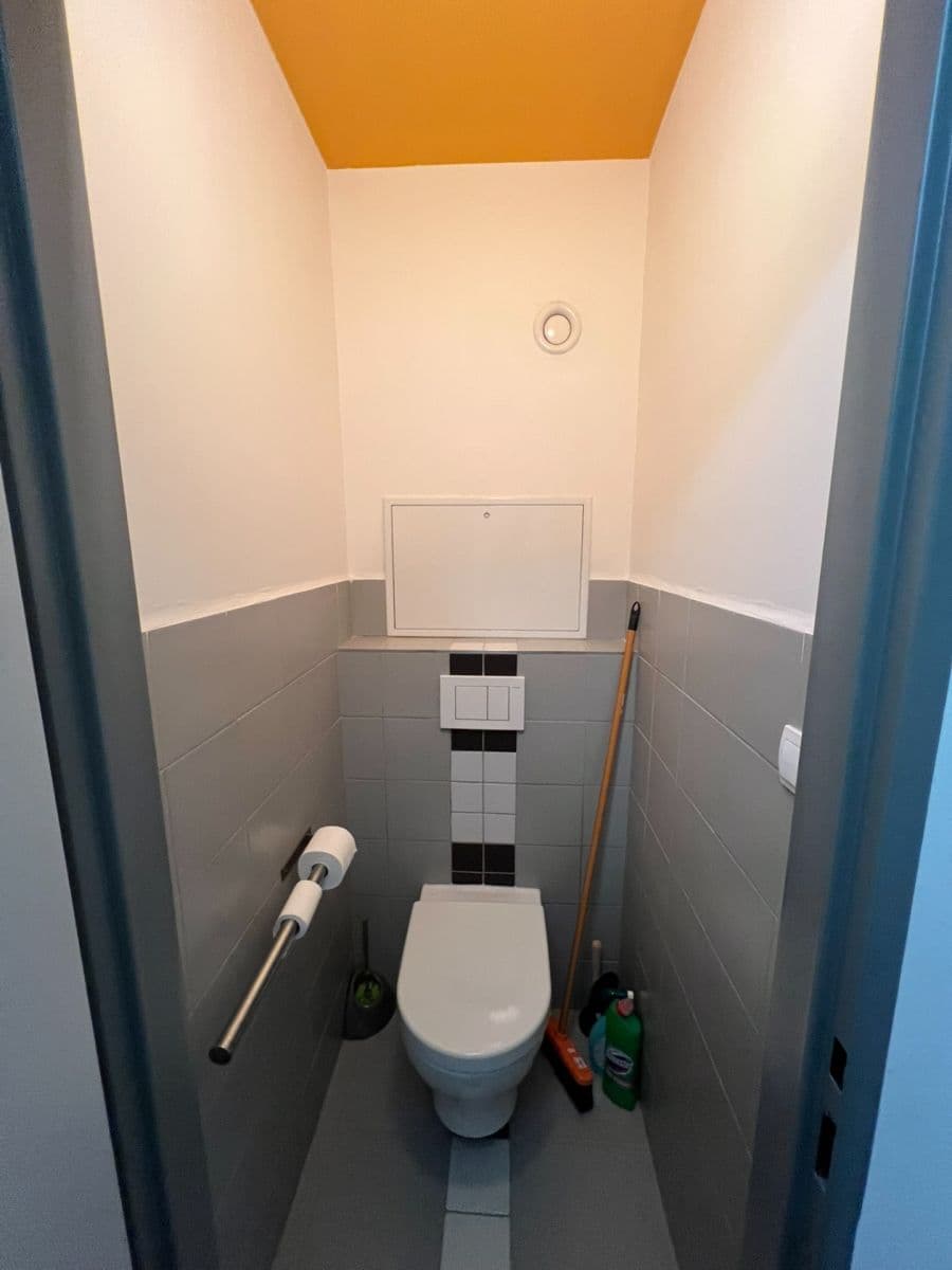 Pronájem bytu 2+kk 42 m², Hekrova, Praha, Praha Pronájem bytu 2+kk 42 m², Hekrova, Praha, Praha